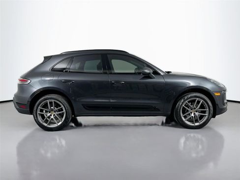 Certified 2025 Porsche Macan Turbo AWD/4WD image 8