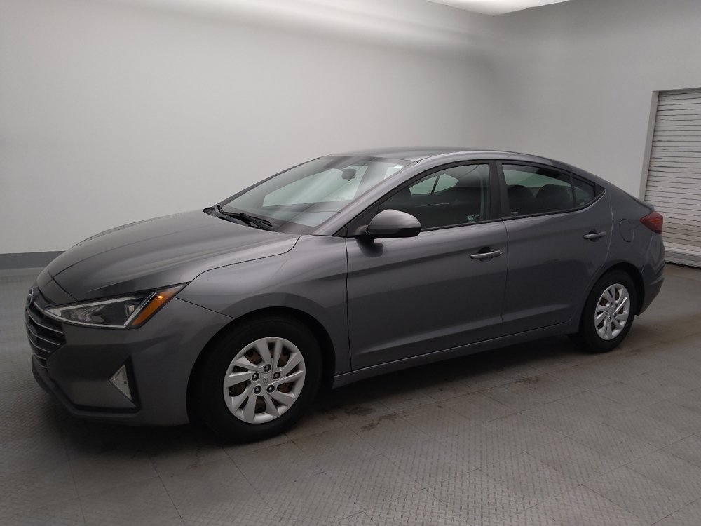 Used 2019 Hyundai Elantra SE w/ Cargo Package FWD image 2