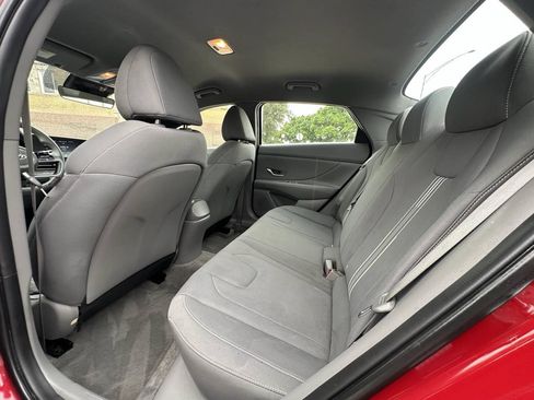 Used 2023 Hyundai Elantra SEL FWD image 35