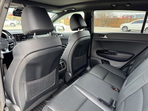 Used 2020 Kia Sportage S w/ S Premium Package image 32