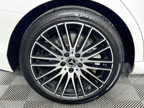 Used 2024 Mercedes-Benz C 300 Sedan image 30