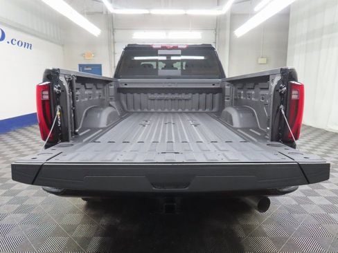 Used 2024 GMC Sierra 2500 Denali w/ Denali Reserve Package image 43