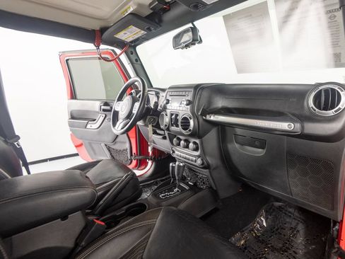 Used 2015 Jeep Wrangler Unlimited Sport AWD/4WD image 24