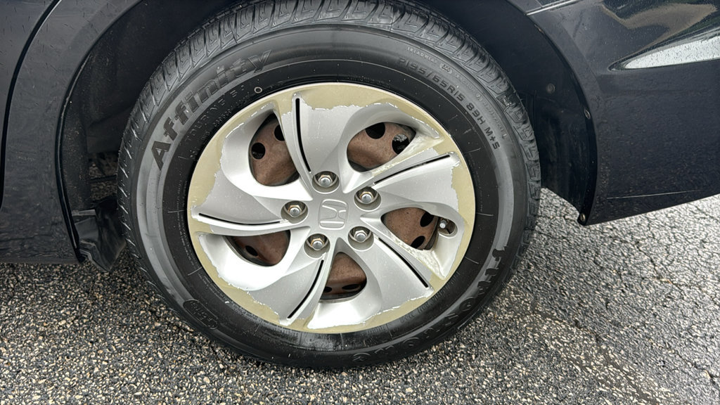 Used 2013 Honda Civic LX image 9