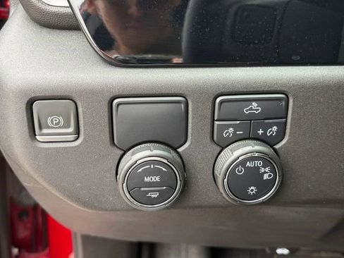Certified 2024 Chevrolet Silverado 1500 LT RWD image 10