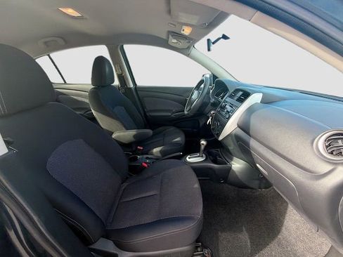 Used 2015 Nissan Versa SV image 14