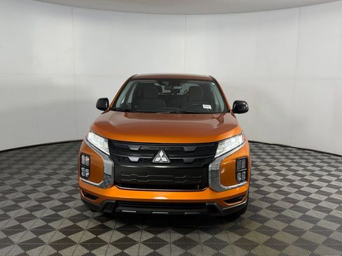 Used 2025 Mitsubishi Outlander Sport 2.0 LE image 11