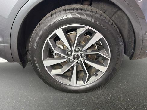 Used 2024 Audi Q5 2.0T Prestige AWD/4WD image 31