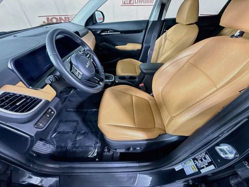 Certified 2025 Kia Seltos EX w/ EX Sunroof Package AWD/4WD image 27
