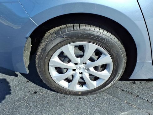 Used 2025 Toyota Corolla LE image 11