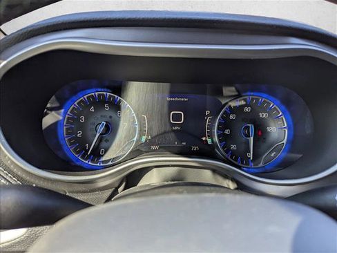 New 2026 Chrysler Pacifica Select image 16