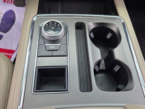 Used 2021 Ford Expedition XLT RWD image 19