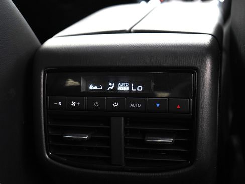 Used 2023 MAZDA CX-9 Touring image 15