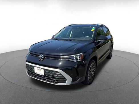 Used 2026 Volkswagen Taos SE FWD image 7