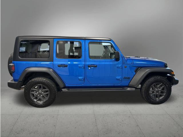 Used 2025 Jeep Wrangler Unlimited Sport AWD/4WD image 6