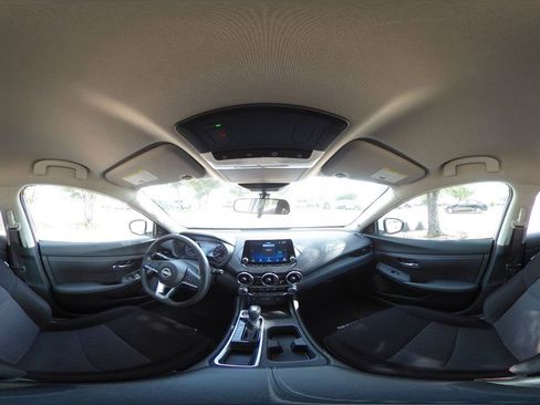 Used 2025 Nissan Sentra SV FWD image 42