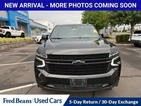 Used 2023 Chevrolet Suburban RST w/ Luxury Package AWD/4WD image 2