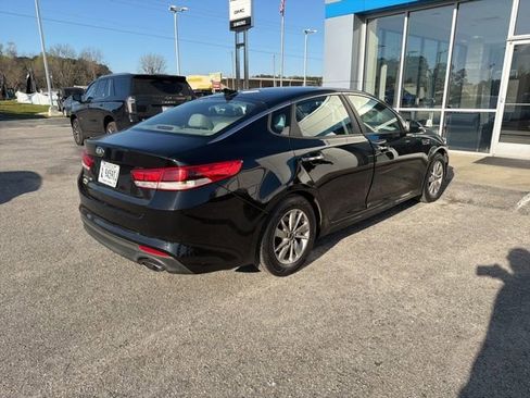 Used 2016 Kia Optima LX image 5