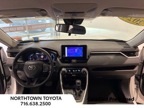 Used 2024 Toyota RAV4 XLE image 6