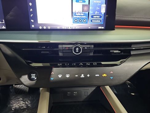 Used 2025 Nissan Murano SL w/ Cargo Package AWD/4WD image 23