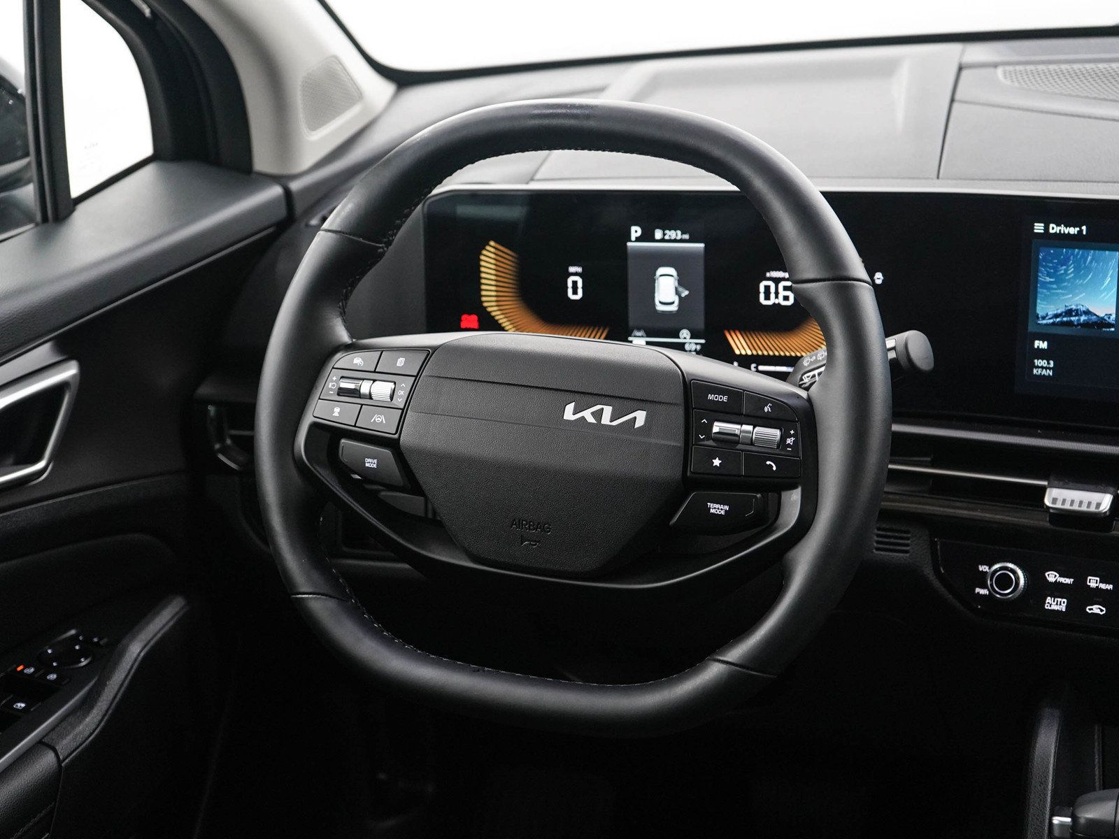 Used 2026 Kia Sportage EX AWD/4WD image 13