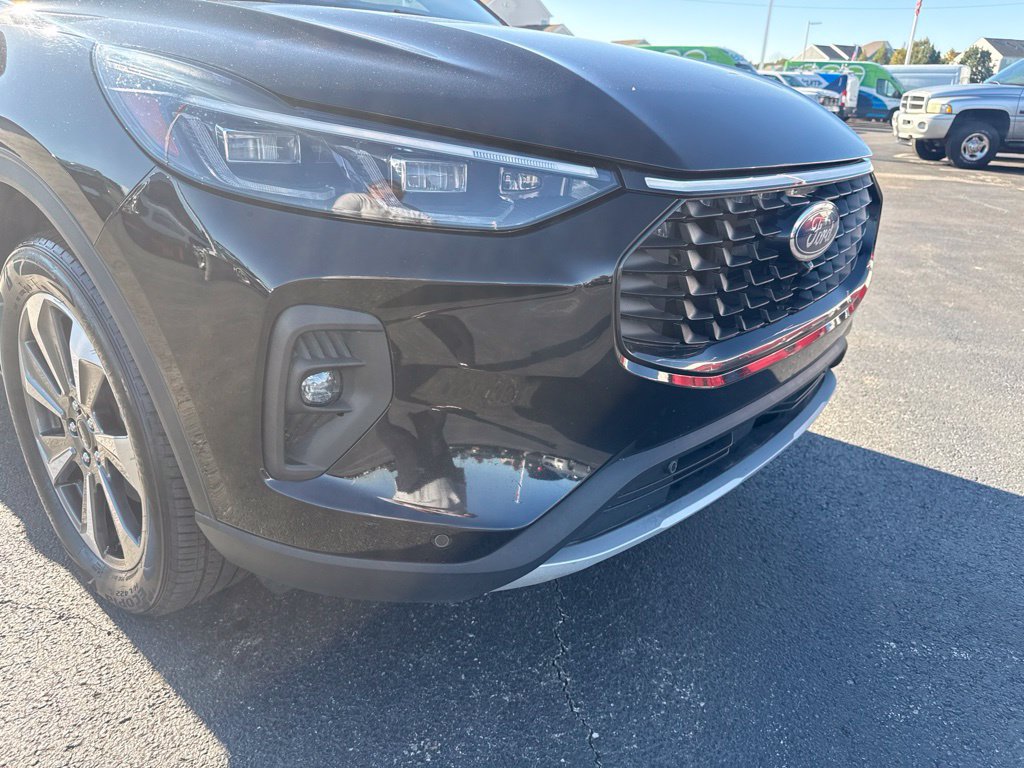 Used 2024 Ford Escape Platinum AWD/4WD image 14