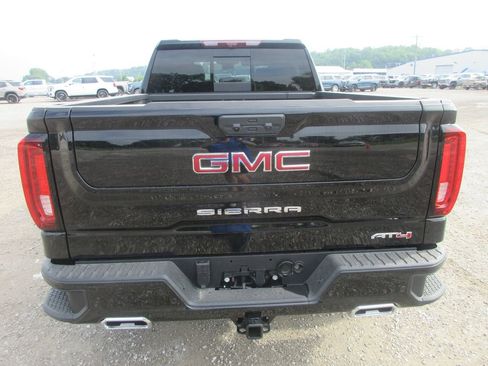 New 2026 GMC Sierra 1500 AT4 w/ AT4 Premium Package AWD/4WD image 7