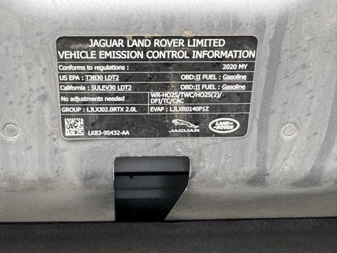 Used 2020 Land Rover Range Rover Velar R-Dynamic S AWD/4WD image 31