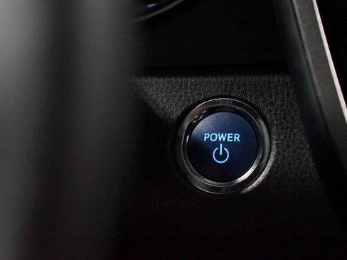 Certified 2022 Toyota Camry XSE FWD image 24