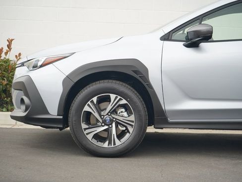 Used 2025 Subaru Crosstrek 2.0i Premium w/ Crosstrek Mirror Package image 2