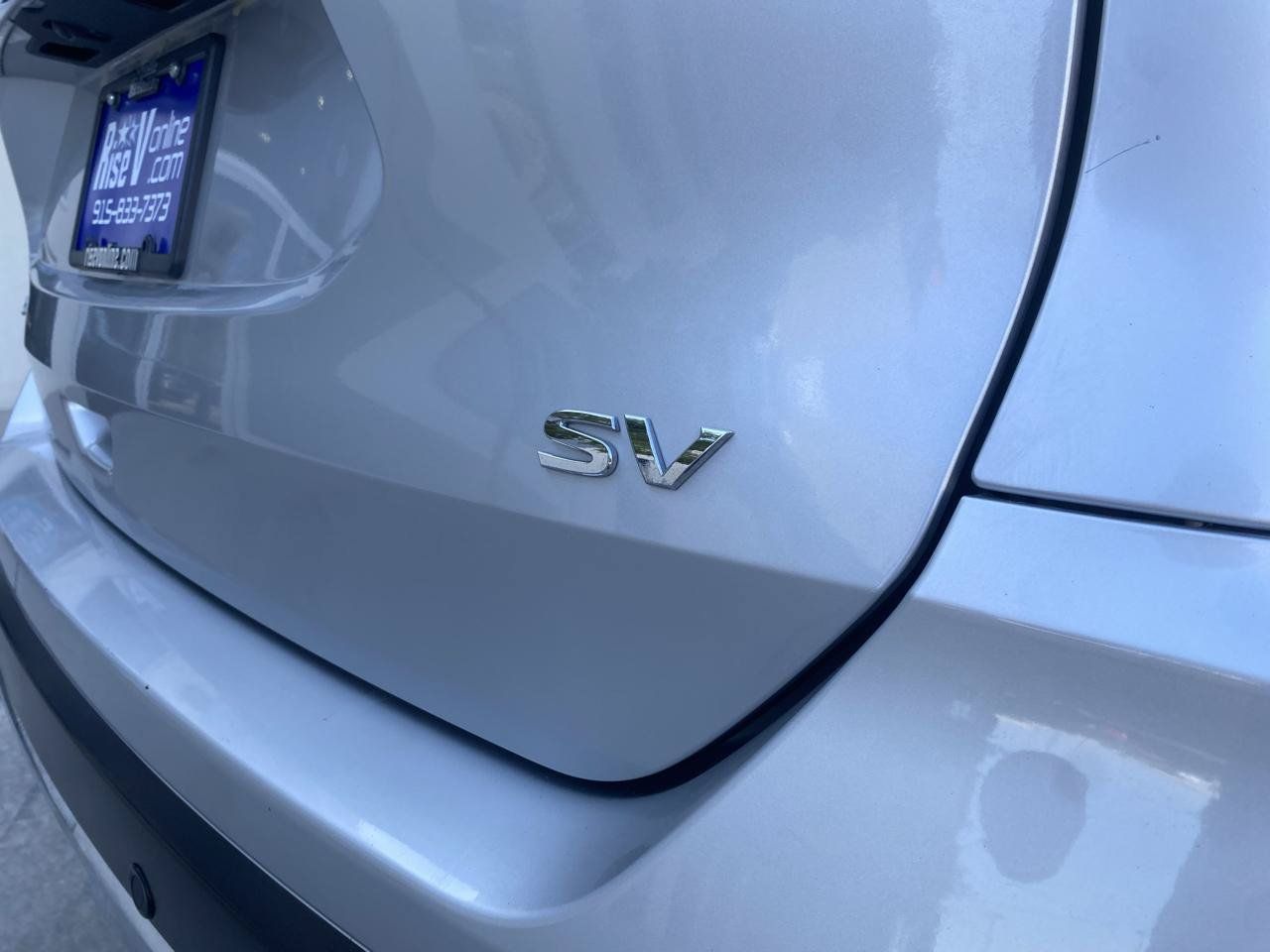 Used 2020 Nissan Rogue SV FWD image 8
