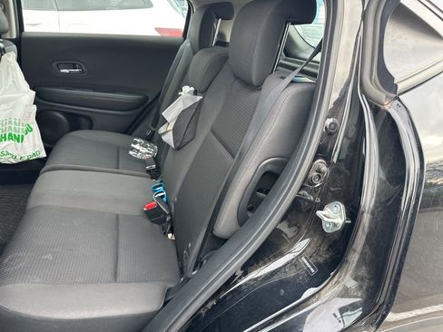 Used 2020 Honda HR-V LX image 7