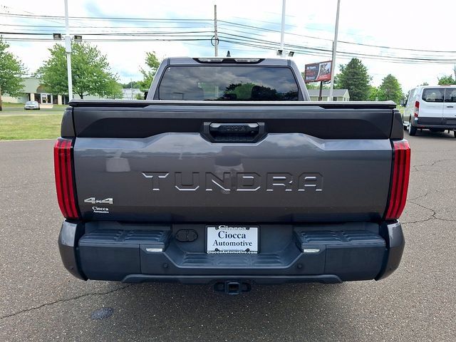 Used 2022 Toyota Tundra SR5 w/ SR5 Convenience Package AWD/4WD image 5