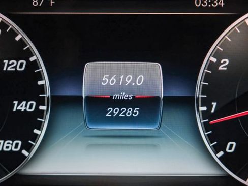 Used 2018 Mercedes-Benz S 560 4MATIC Sedan image 31