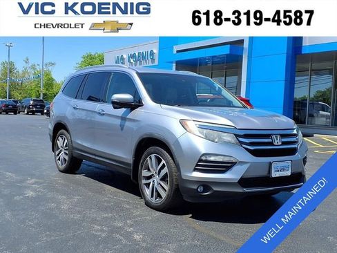 Used 2018 Honda Pilot Touring image 1