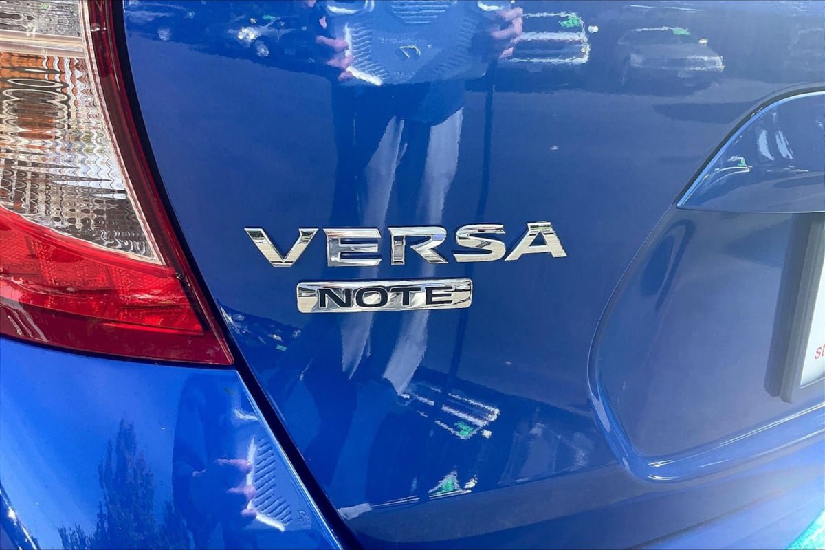 Used 2015 Nissan Versa Note SV FWD image 24