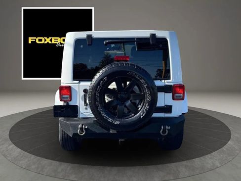 Used 2016 Jeep Wrangler Unlimited Sahara w/ Dual Top Group image 6