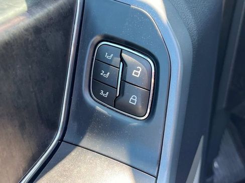 Used 2023 Ford F150 Lariat AWD/4WD image 30