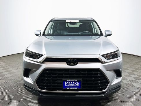 Certified 2025 Toyota Grand Highlander AWD image 3