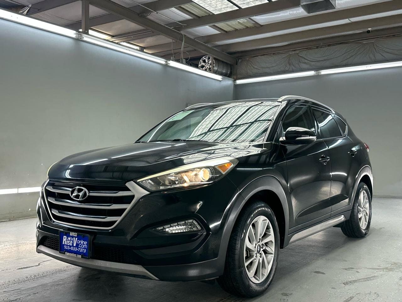 Used 2017 Hyundai Tucson Eco w/ Cargo Package FWD image 3