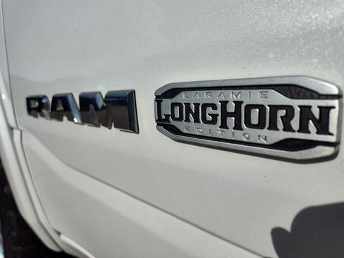 Used 2019 RAM 1500 Limited AWD/4WD image 13