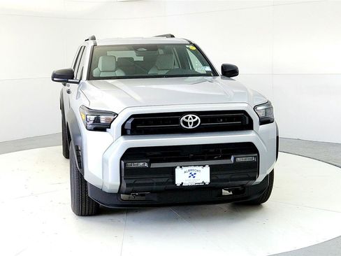 New 2026 Toyota 4Runner SR5 AWD/4WD image 8