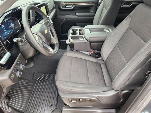 Used 2024 Chevrolet Silverado 1500 LT image 13