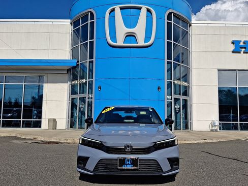 Used 2024 Honda Civic Sport image 2