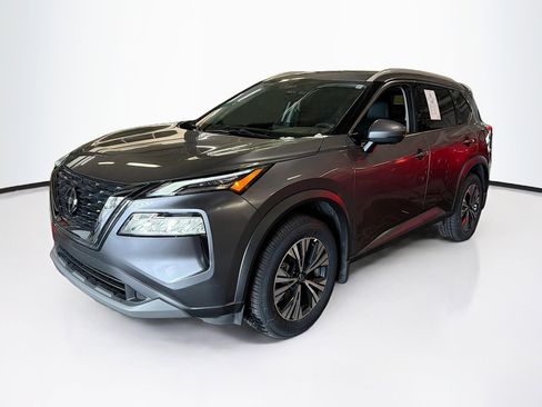 Used 2021 Nissan Rogue SV w/ Premium Package AWD/4WD image 3