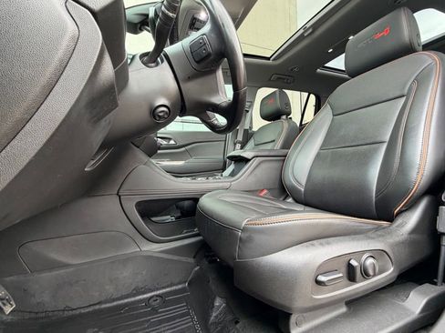 Used 2021 GMC Acadia AT4 w/ Preferred Package AWD/4WD image 6