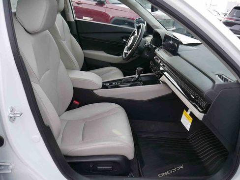 Used 2024 Honda Accord Touring image 24