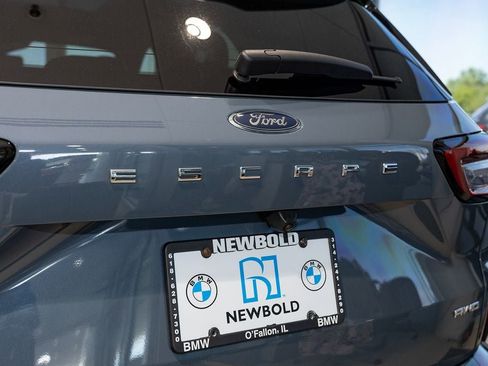 Used 2023 Ford Escape ST-Line Elite w/ Premium Technology Package AWD/4WD image 14