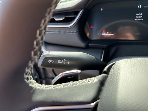 New 2025 Jeep Grand Cherokee Altitude image 31