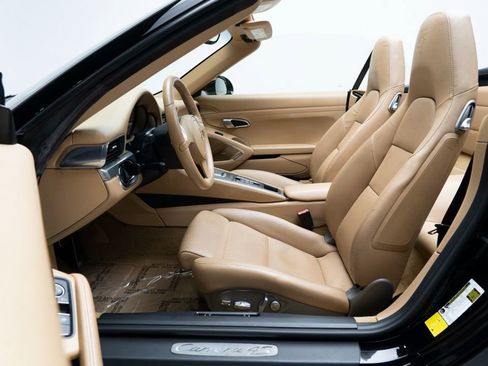 Used 2013 Porsche 911 Carrera 4S image 19